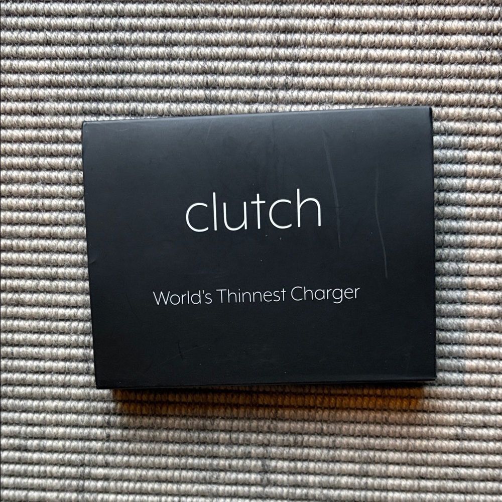 Clutch Black Portable Charger